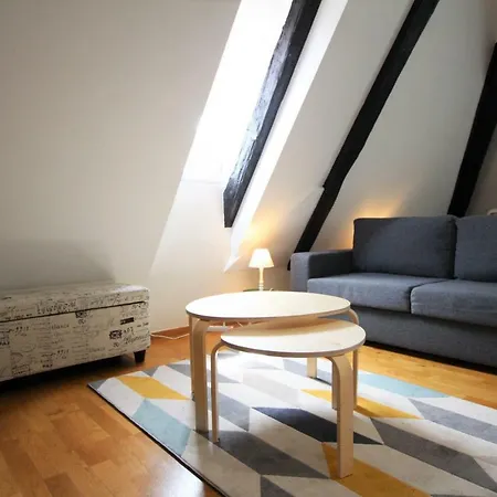 Apartment Historic Center - La Collegiale 4 Etoiles - Bookingalsace *